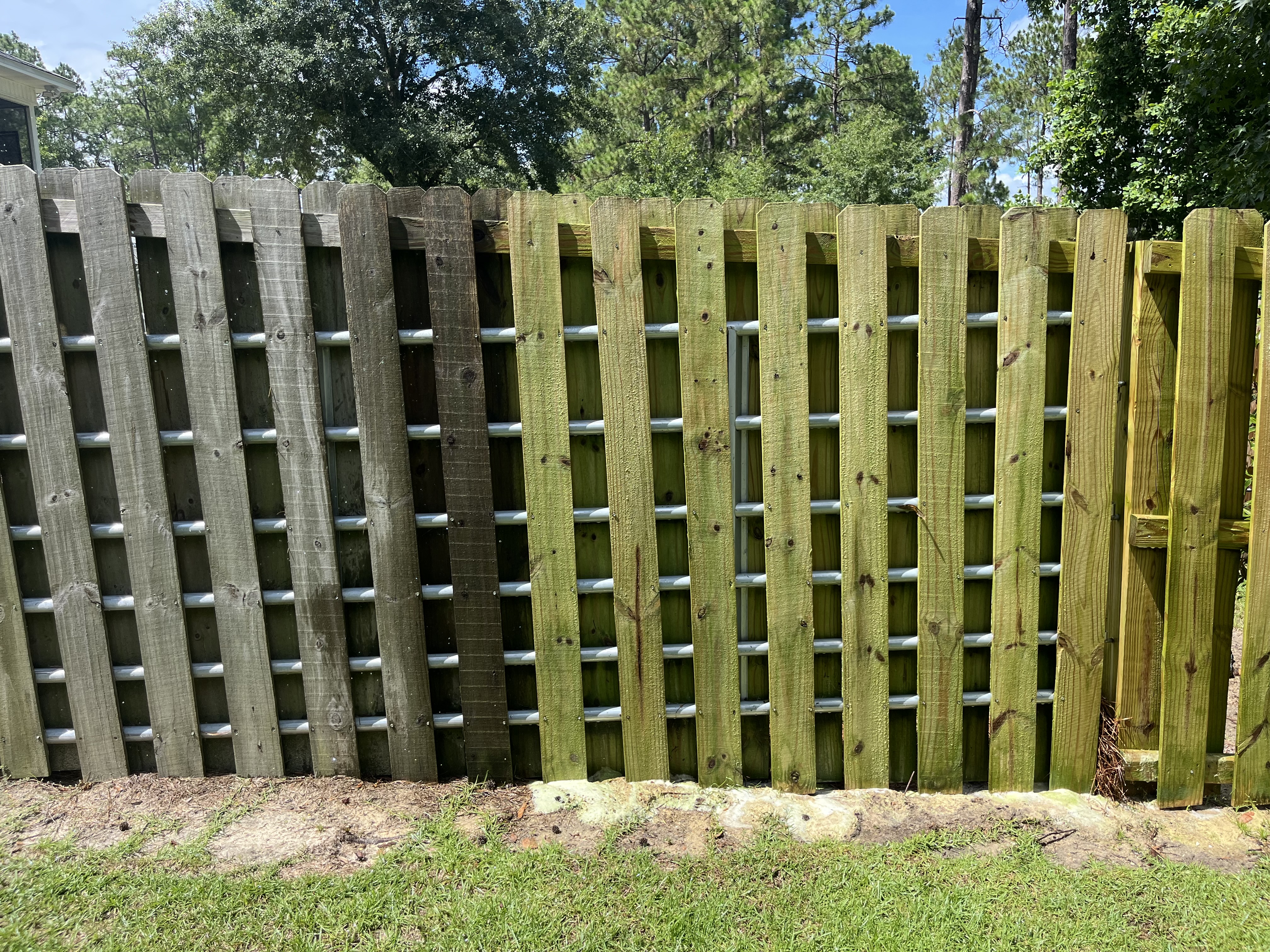 Fabulous Fence Wash in Defuniak Springs, Florida